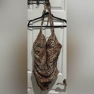 Victoria's Secret Leopard Print One Piece Halter Swimsuit NWOT‎ Womens Medium